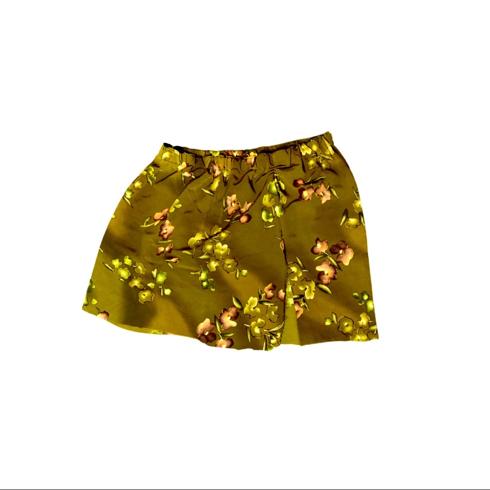 Vintage floral mini skirt